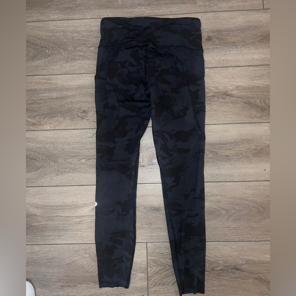 lululemon Align™ High-Rise Pant 25" in Camo deep coal multi. - Picture 3 of 3